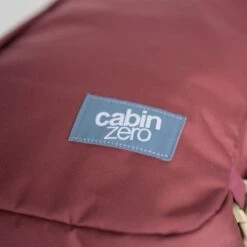 CabinZero Classic 28L Ultra Light Bag Napa Wine -Tassen en Pasjes cz082001 classic 28l napa wine 6