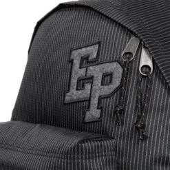 Eastpak Padded Pak'r Rugzak Base EP Black 8 Eastpak Padded Pak'r Rugzak Base EP Black -Tassen en Pasjes ek000620 9d7 alt005 uc229935 mhigh